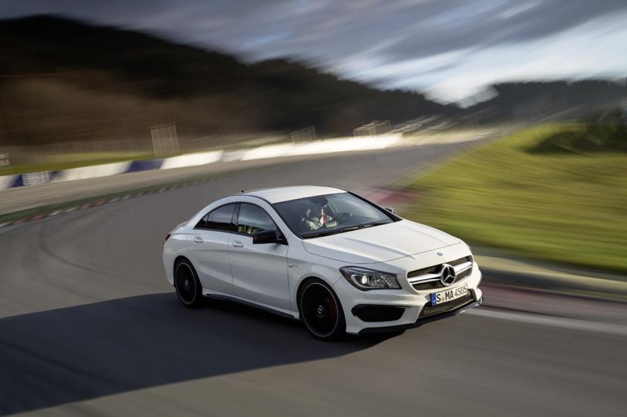  Mercedes-Benz CLA45 AMG 2014 года  (фото 40 из 110)